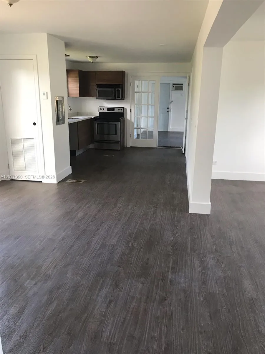 3327 Sapphire Rd, Lake Worth FL 33462