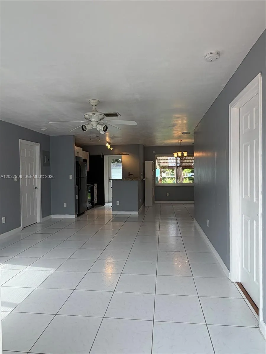 4711 SW 23rd St # 0, West Park FL 33023