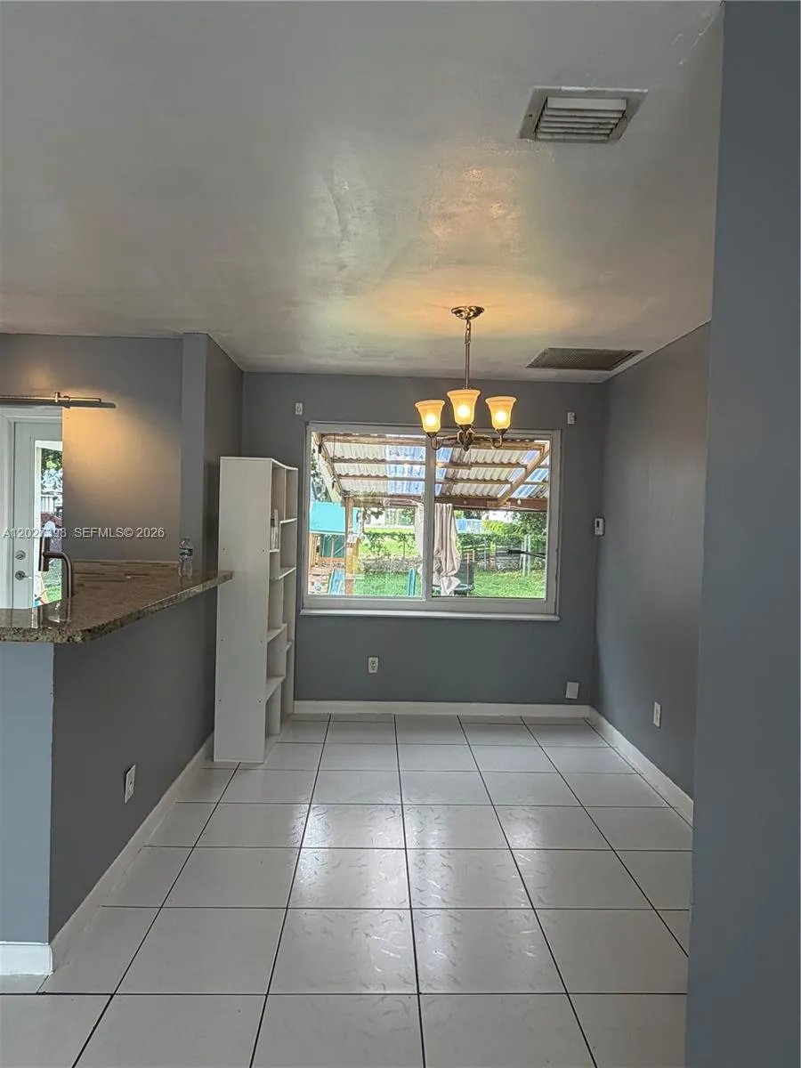 4711 SW 23rd St # 0, West Park FL 33023