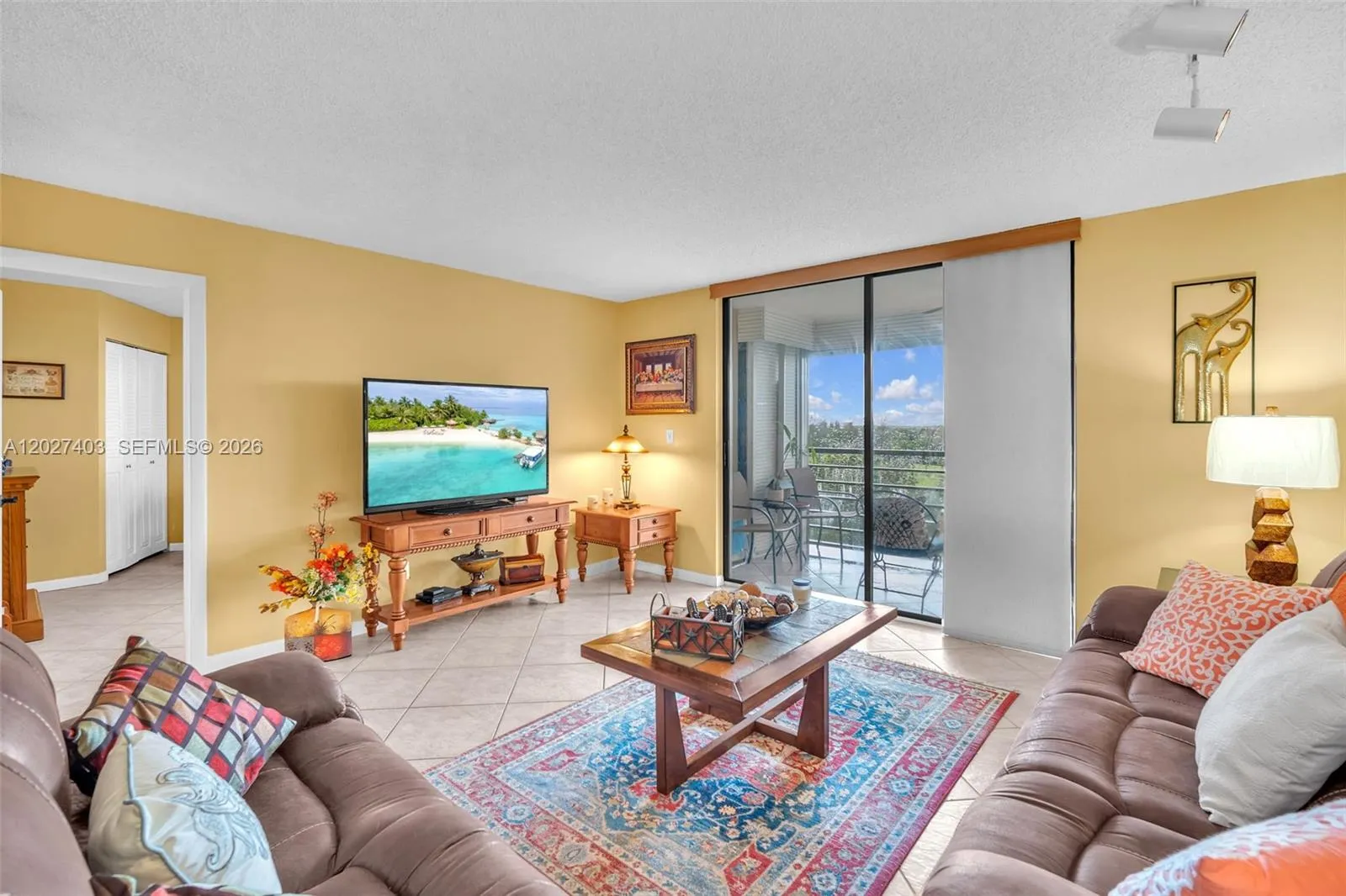 900 Saint Charles Place, Pembroke Pines FL 33026