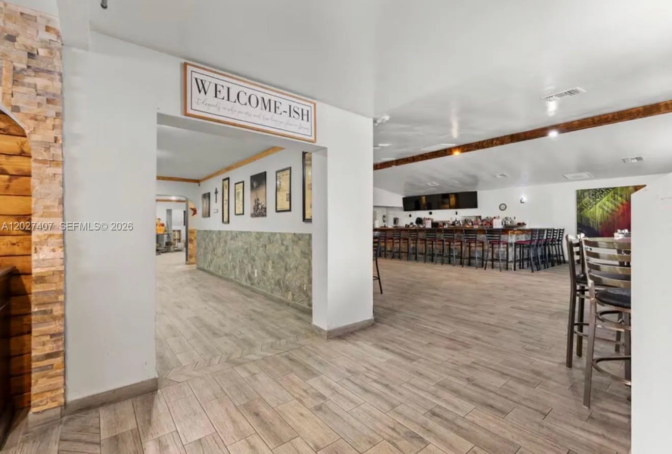 93 S Hall ST, La Belle FL 33935