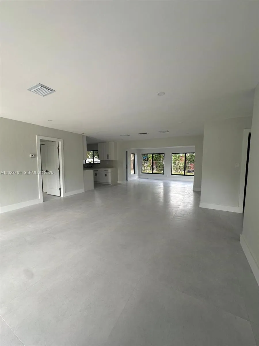 810 Wyoming Ave, Fort Lauderdale FL 33312
