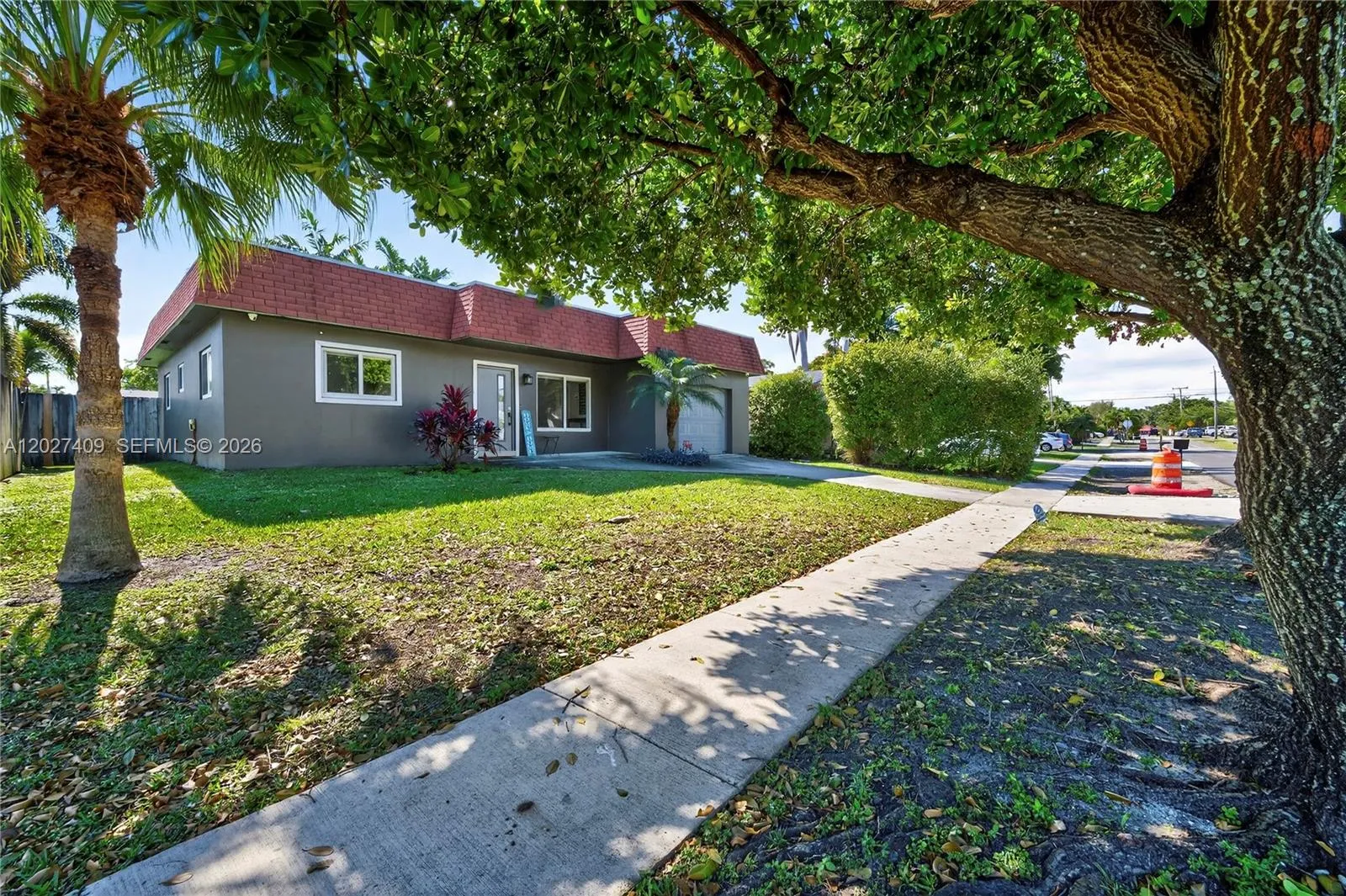 204 SE 4th Ter, Dania Beach FL 33004