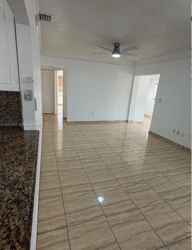 151 W 44th St, Hialeah FL 33012