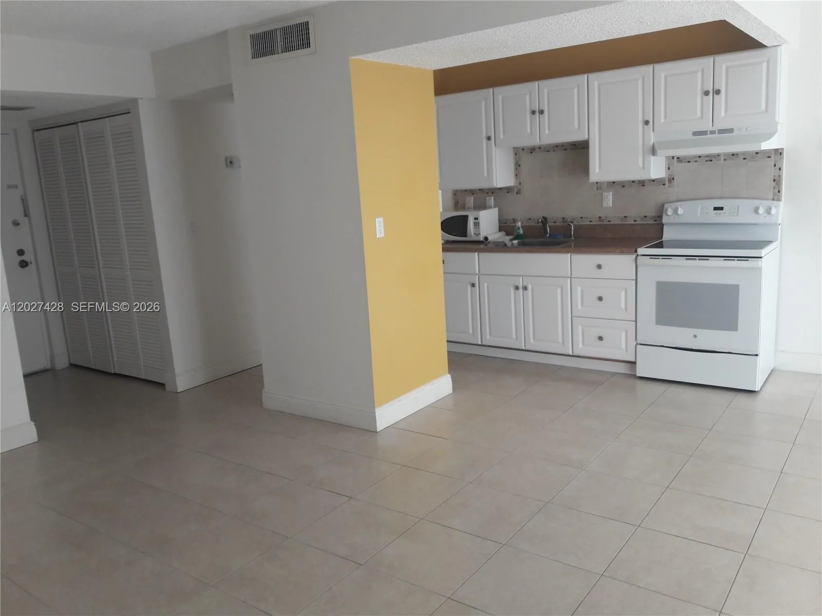 9311 SW 4th St # 121A, Miami FL 33174