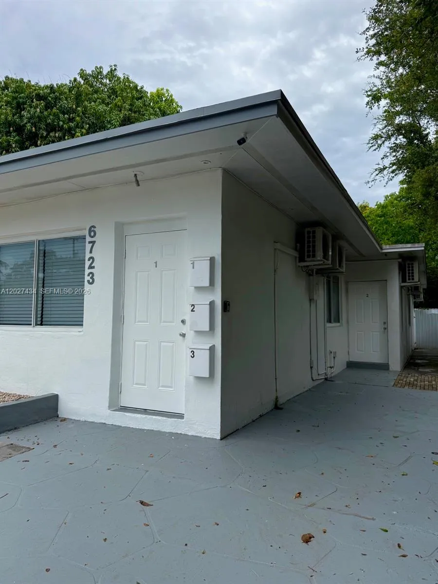 6723 NE Miami Pl # 4, Miami FL 33138