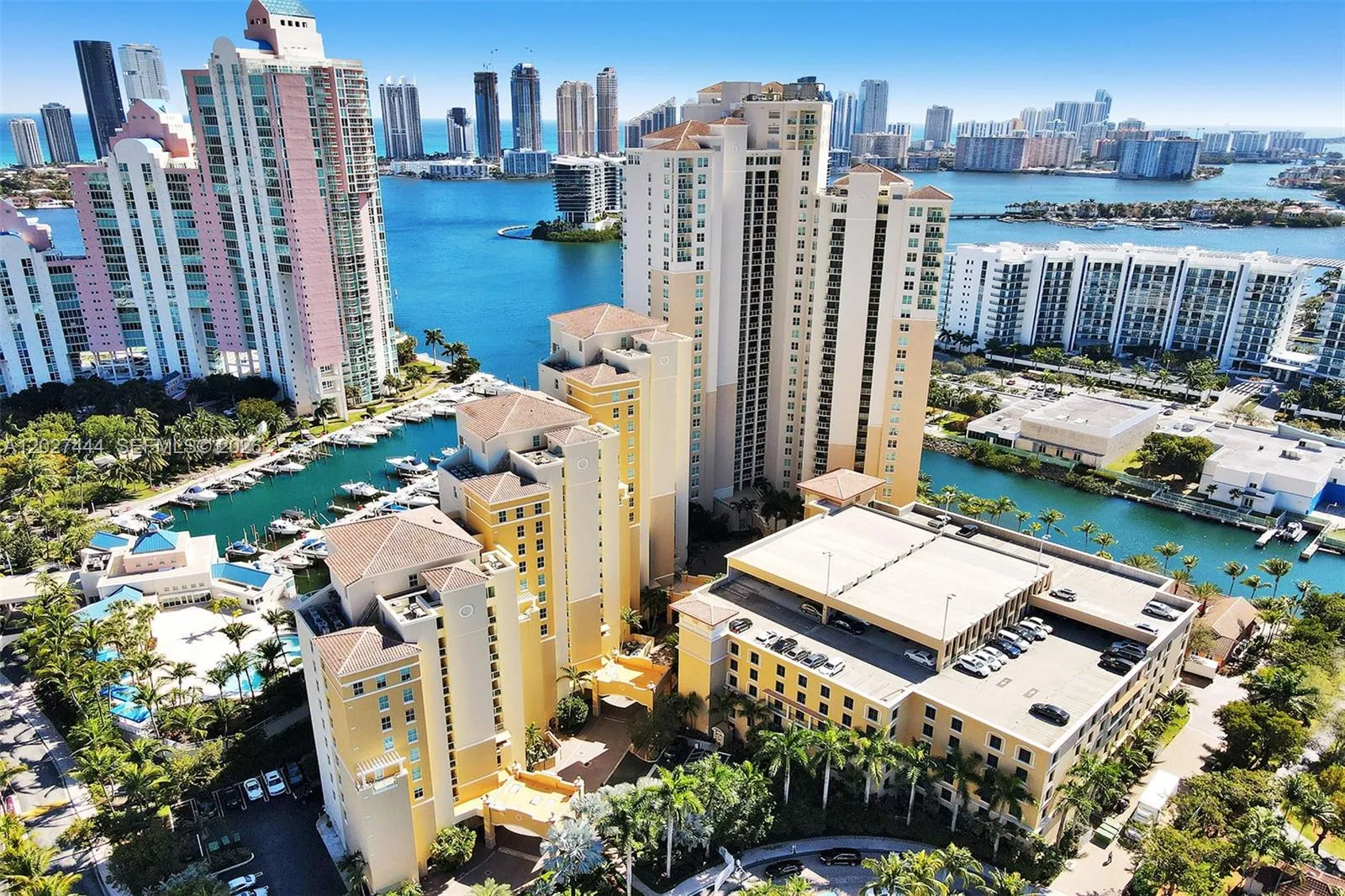 3330 NE 190th St # 2411, Aventura FL 33180