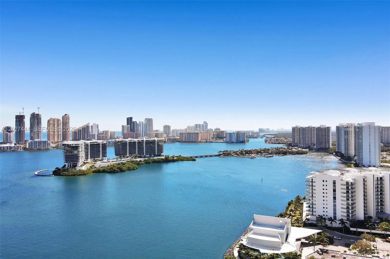 3330 NE 190th St # 2411, Aventura FL 33180