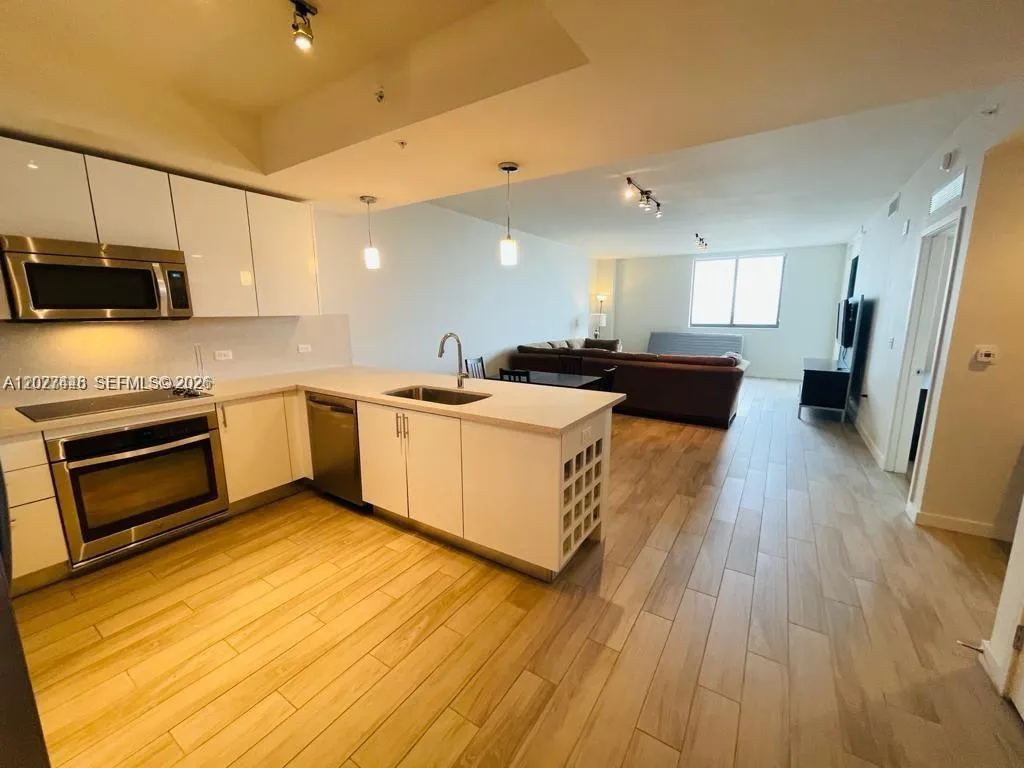 999 SW 1st Ave # 2613, Miami FL 33130