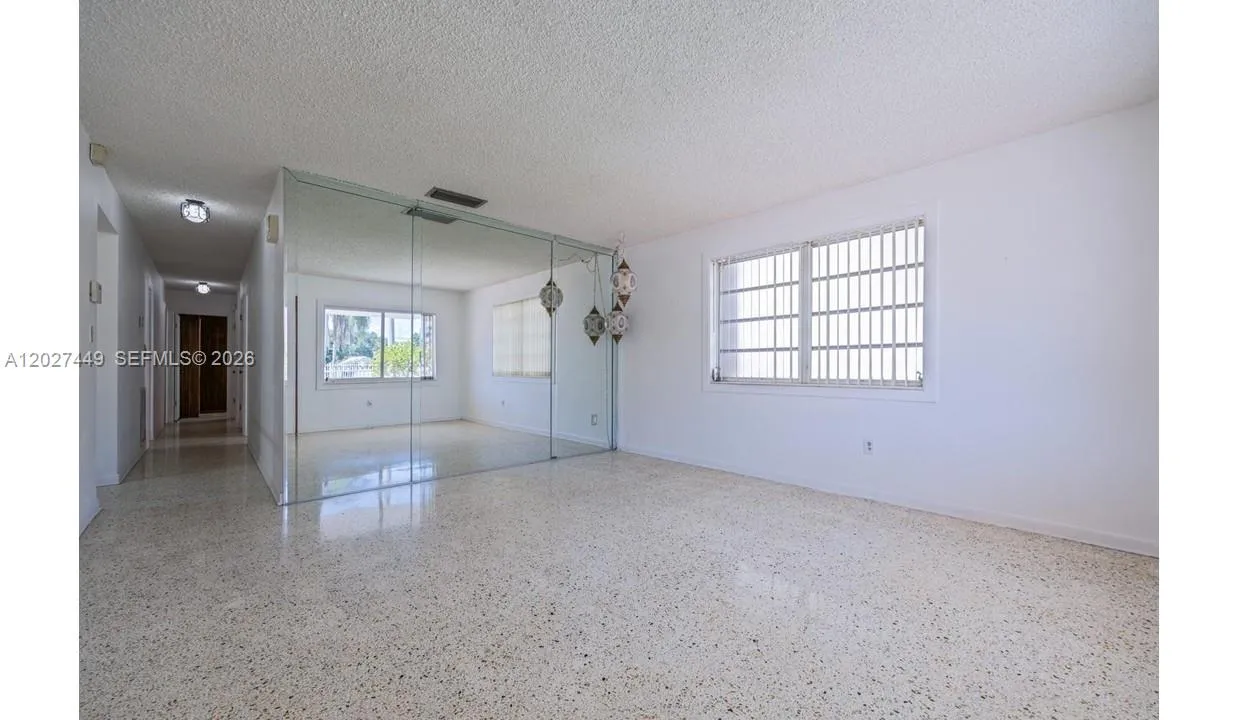 3062 SW 14th St, Miami FL 33145