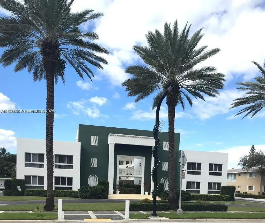 9920 Collins Ave # 1, Bal Harbour FL 33154