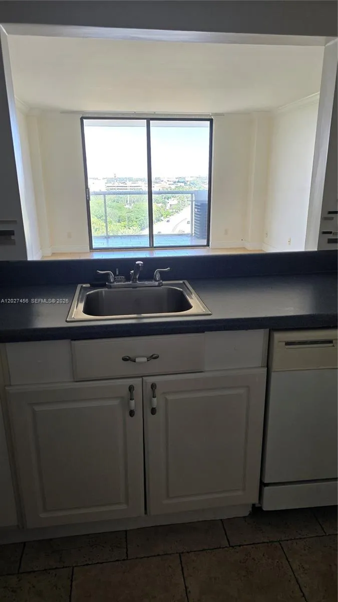 13499 Biscayne Blvd # 1103, North Miami FL 33181