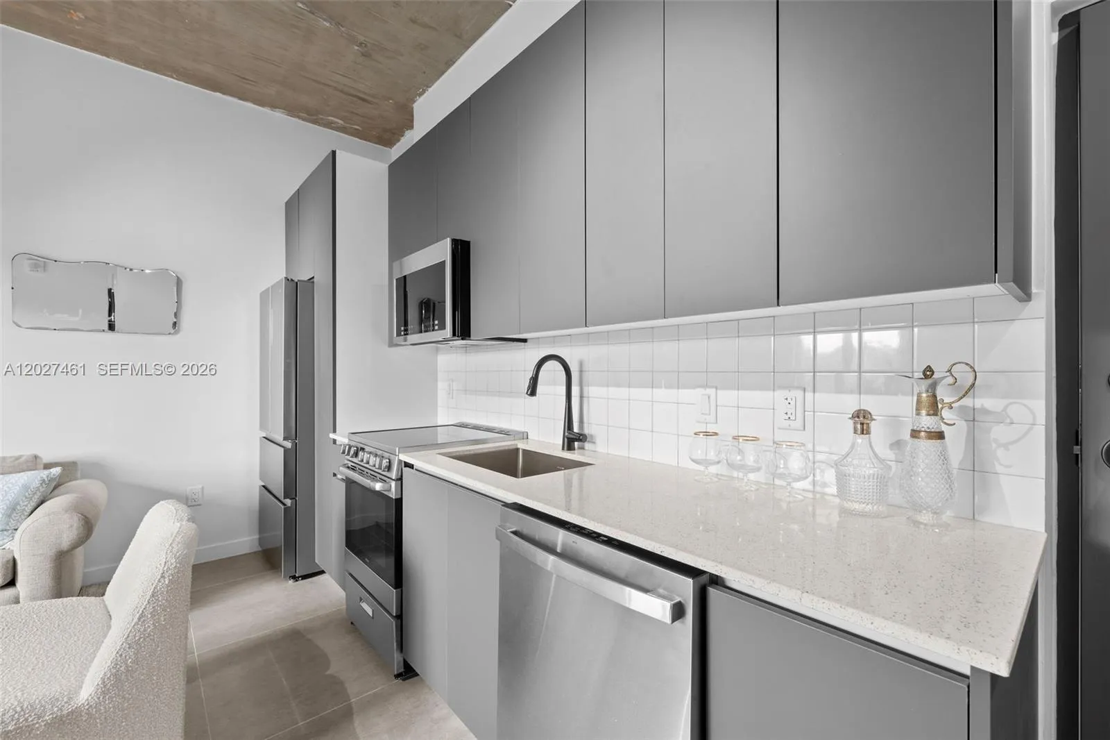 315 NW 32 ST # 302, Miami FL 33127