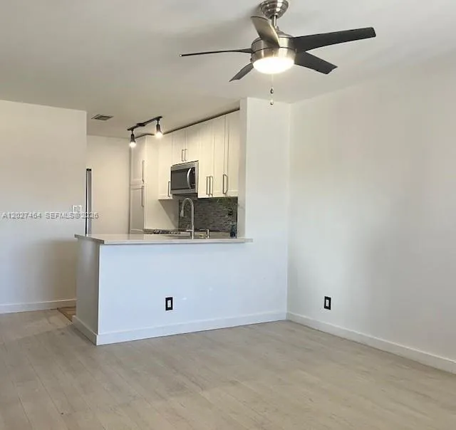 10054 Winding Lake Rd # 201, Sunrise FL 33351