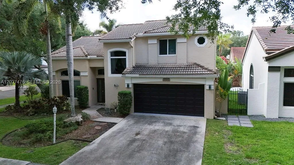 10202 Caracas St, Cooper City FL 33026
