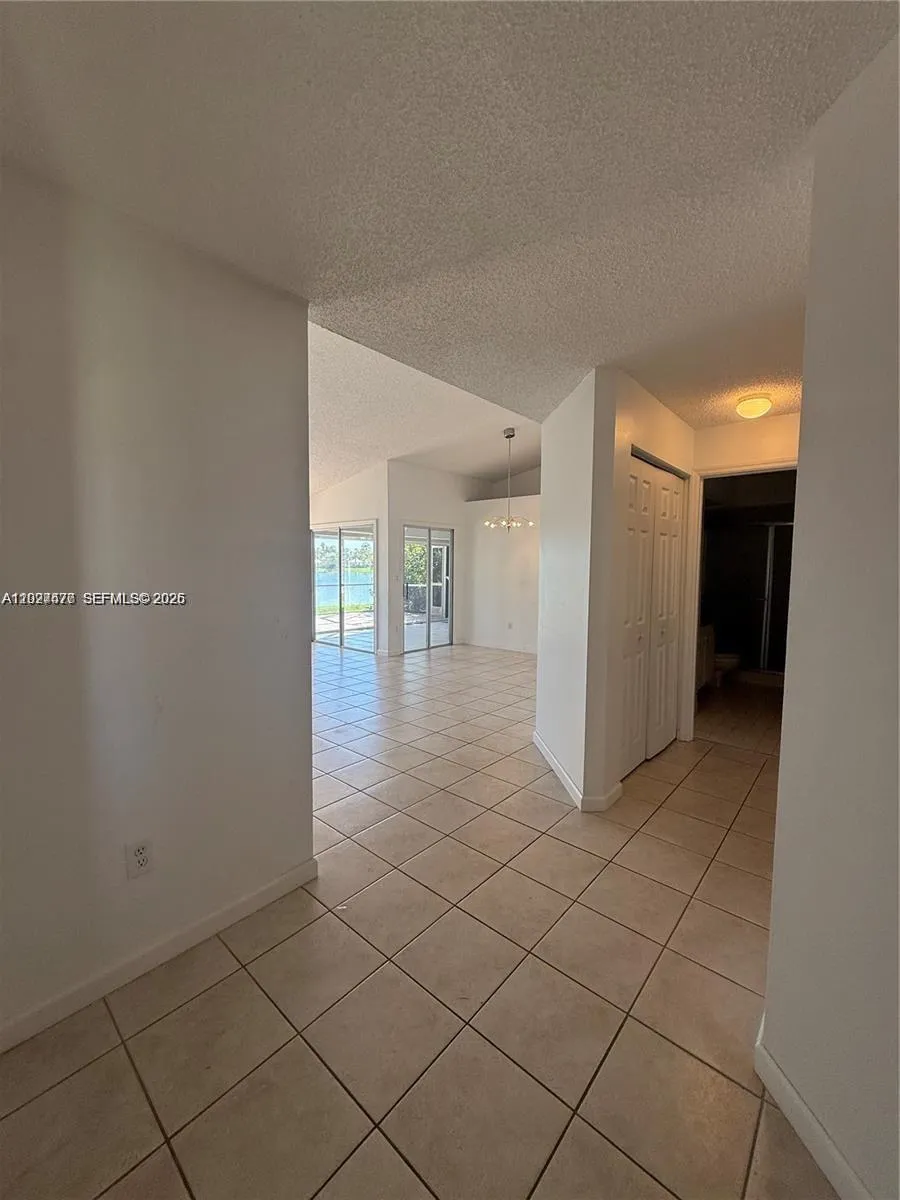 665 SE 25th Ln # 665, Homestead FL 33033