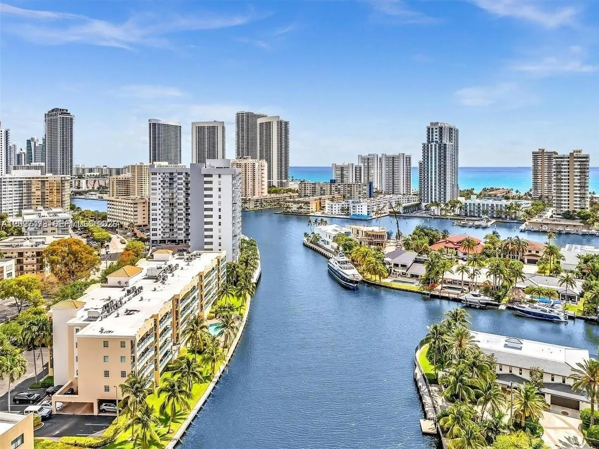 201 S Golden Isles Dr # 306, Hallandale Beach FL 33009