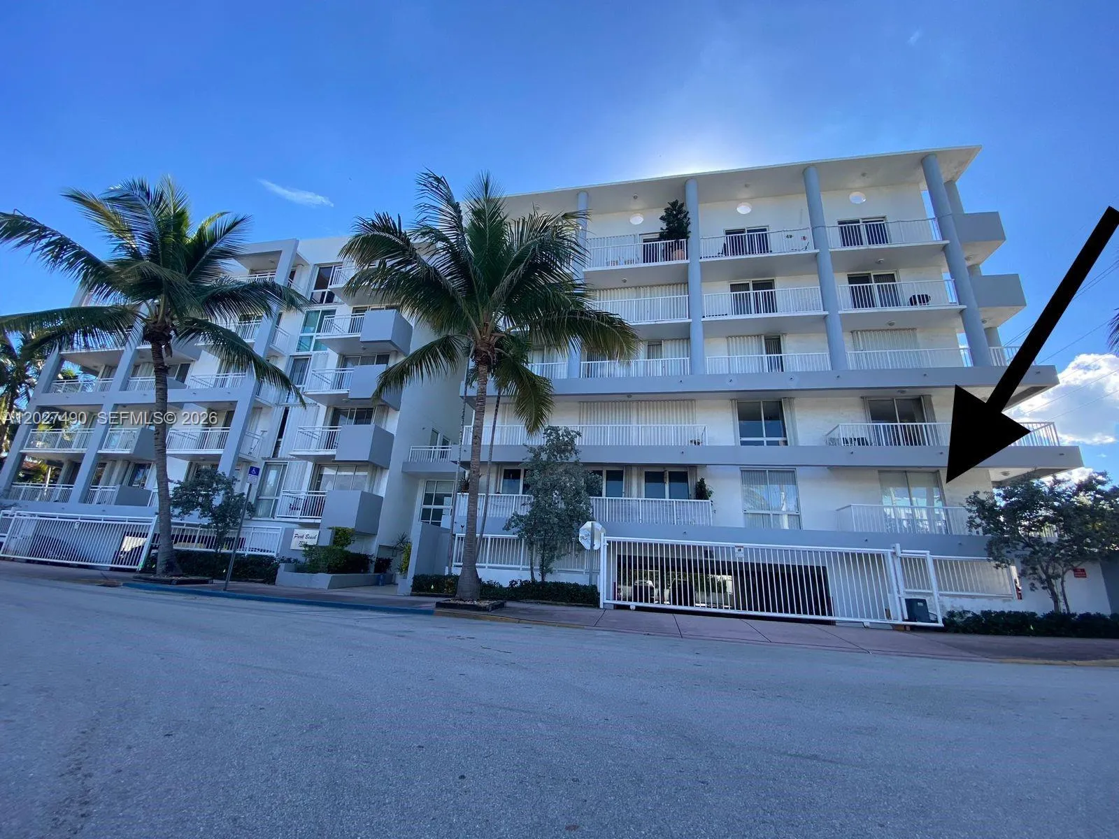 7832 Collins Ave # 201, Miami Beach FL 33141