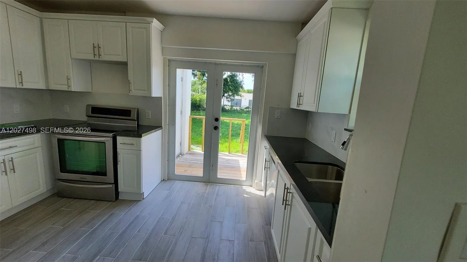 560 NW 53rd St, Miami FL 33127