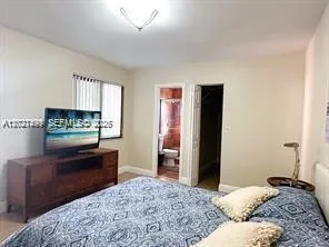 3305 SW 114 CT # 2, Miami FL 33165