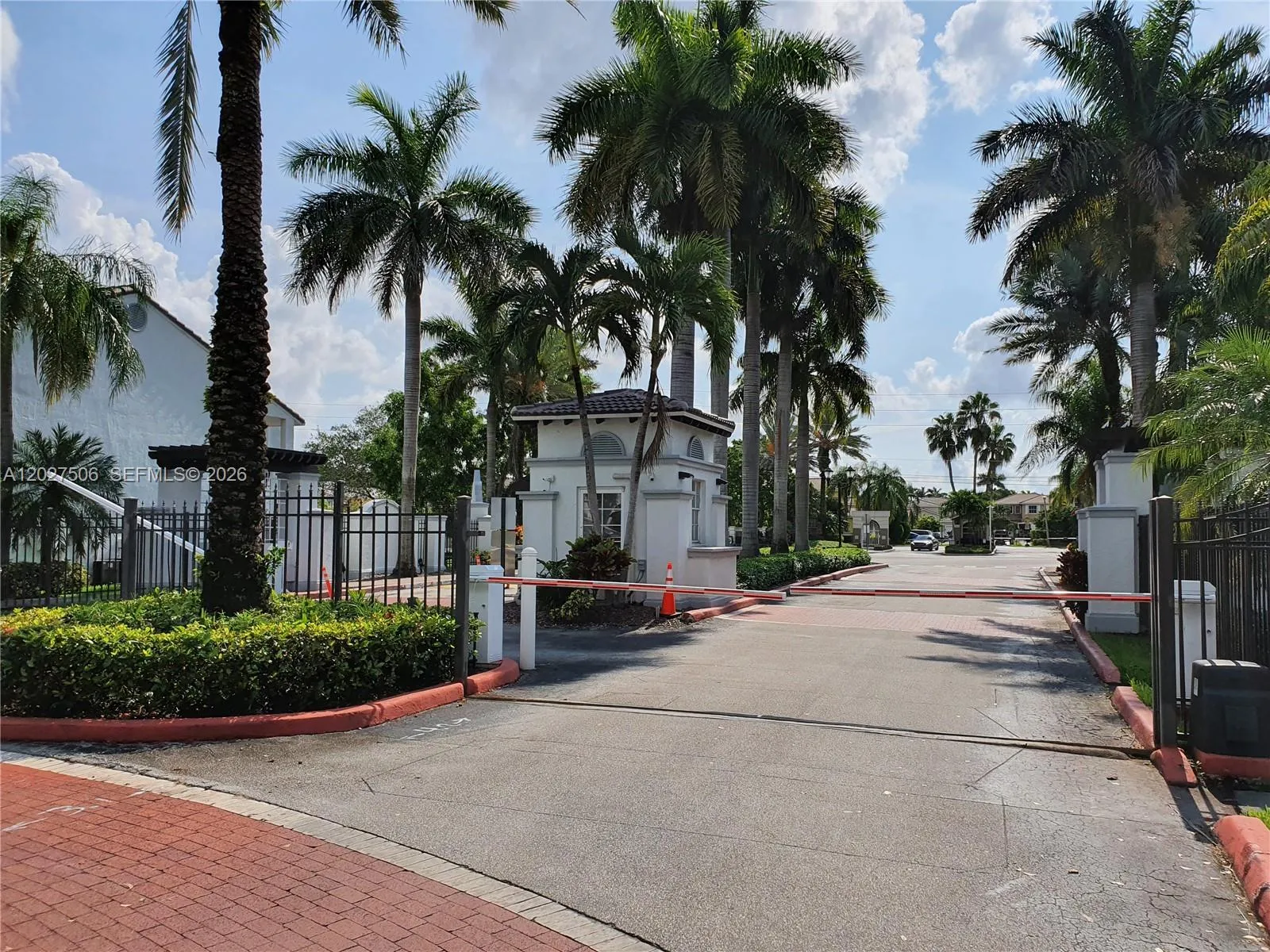 9743 NW 49 TER # 406, Doral FL 33166