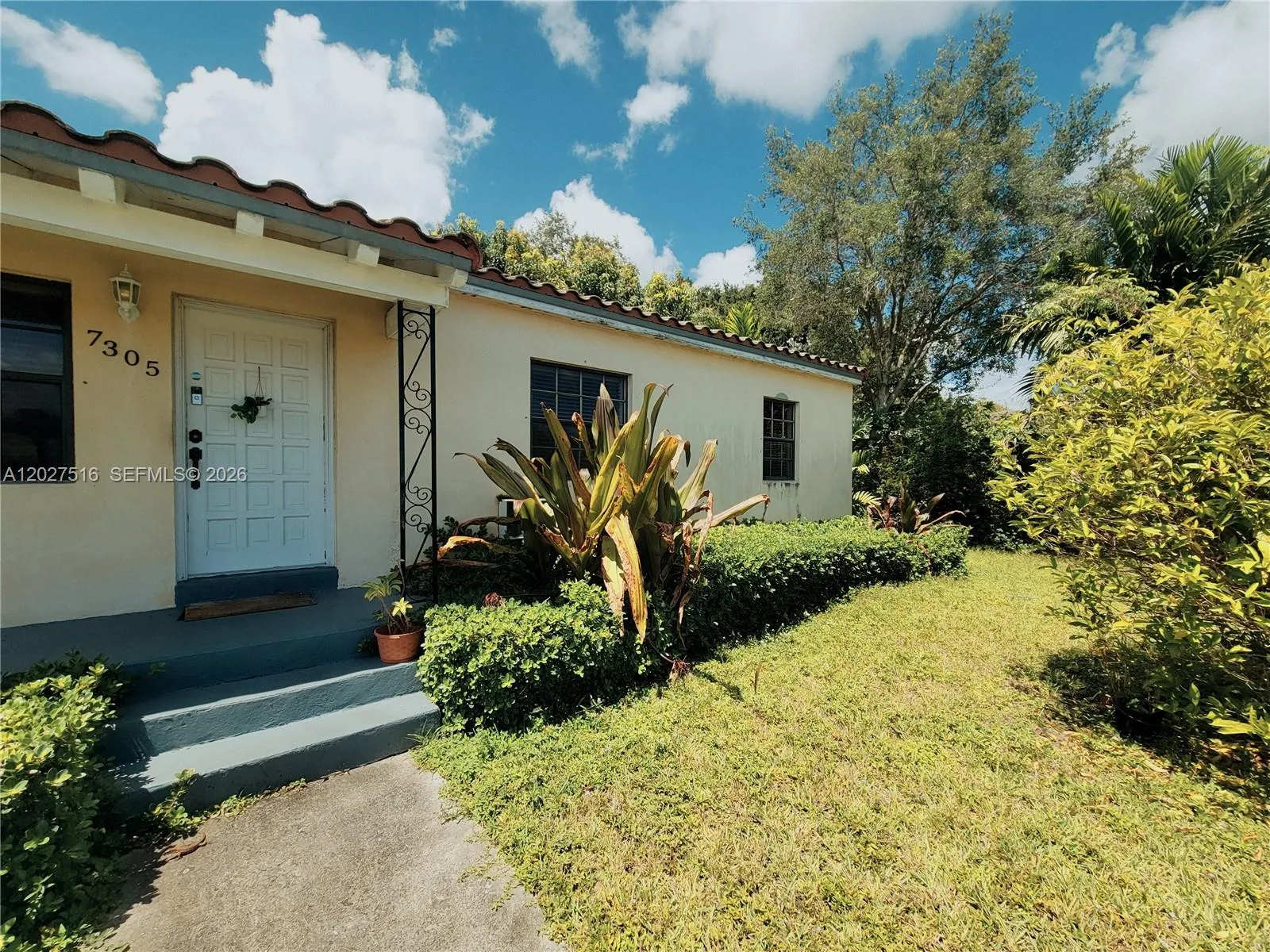 7305 SW 17th Ter, Miami FL 33155