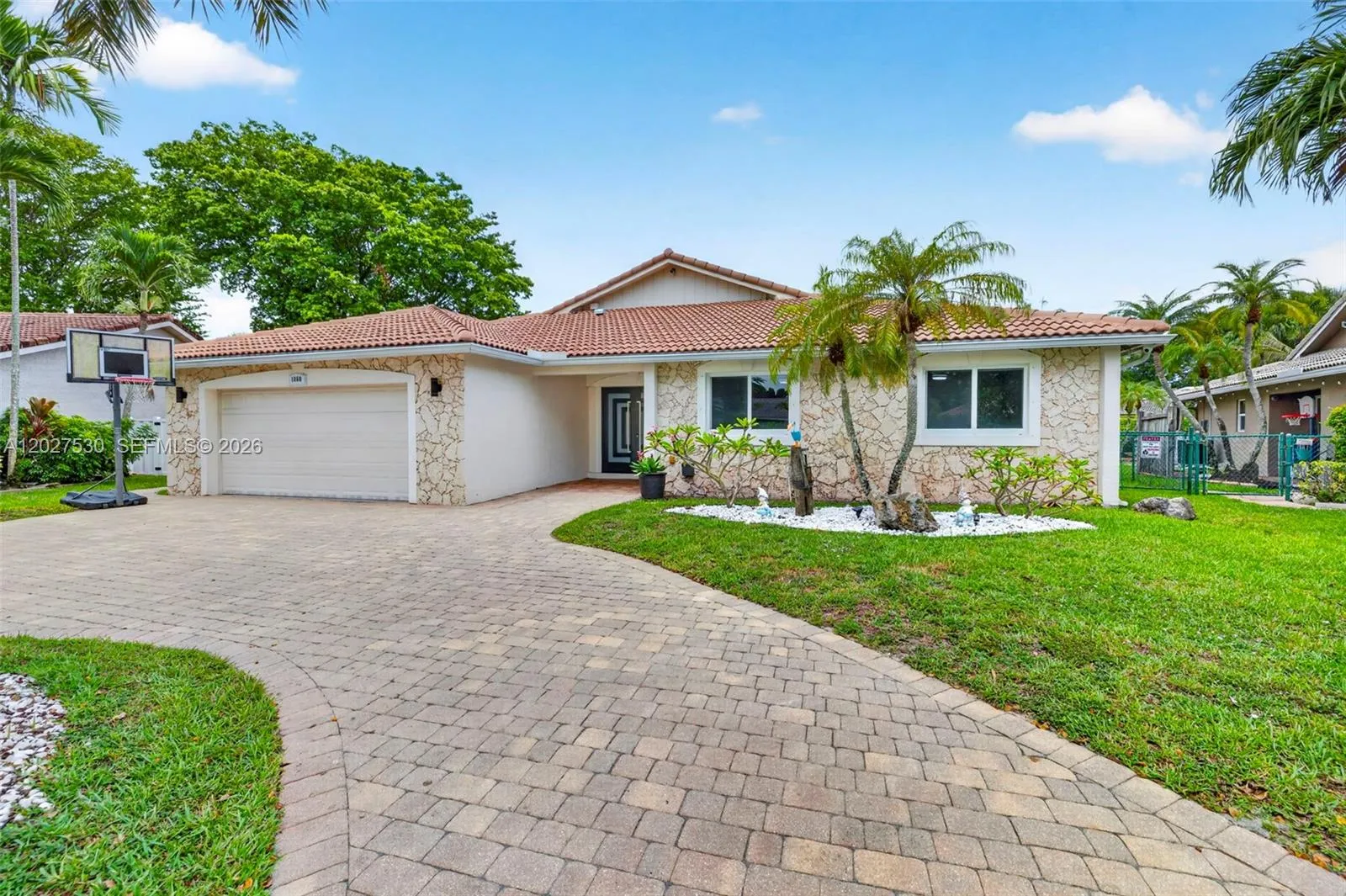 1860 NW 107th Ter, Coral Springs FL 33071