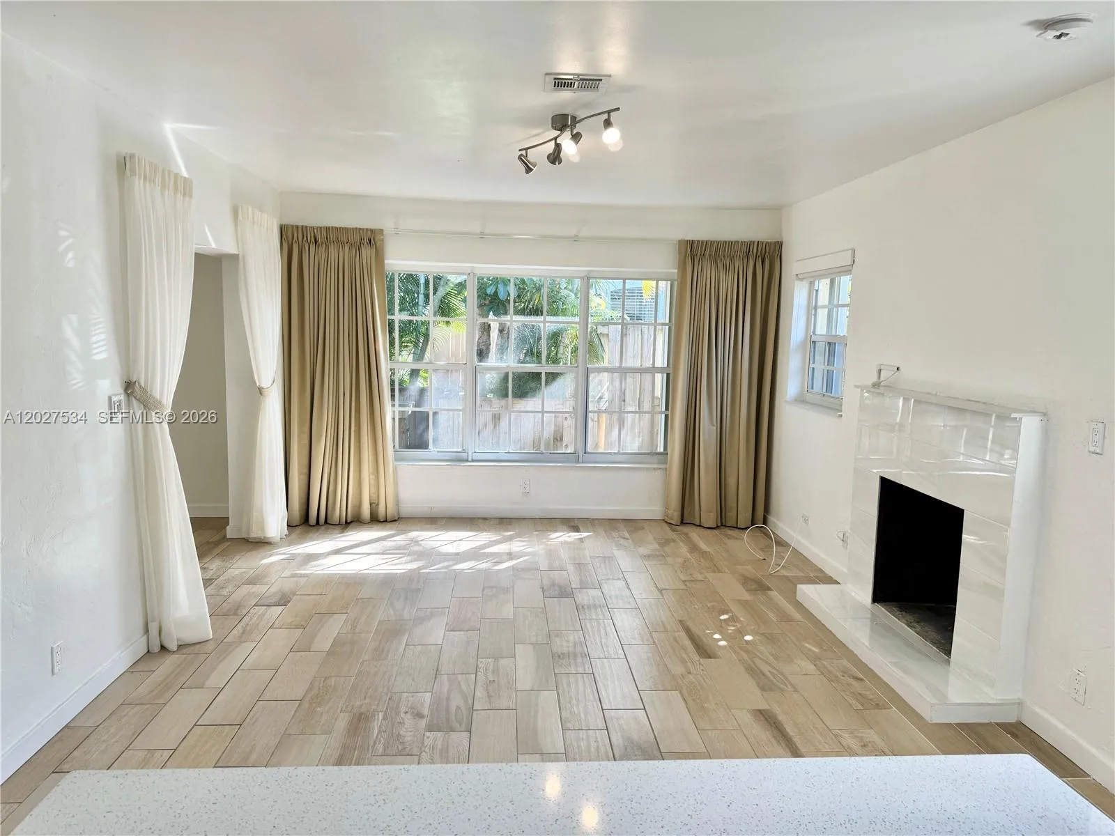 406 SE 11th Ct # 2, Fort Lauderdale FL 33316