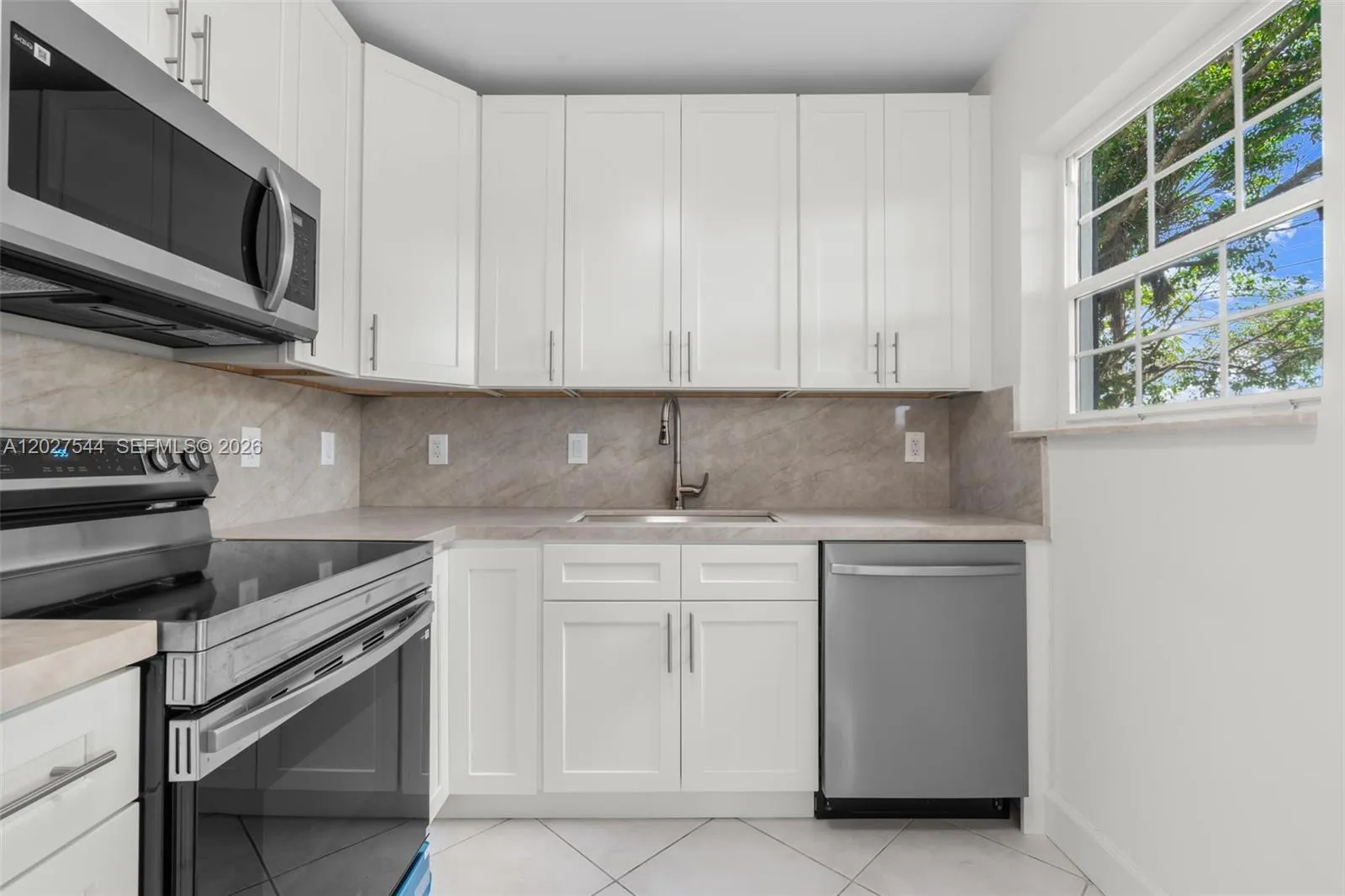 5808 Seton Dr, Margate FL 33063