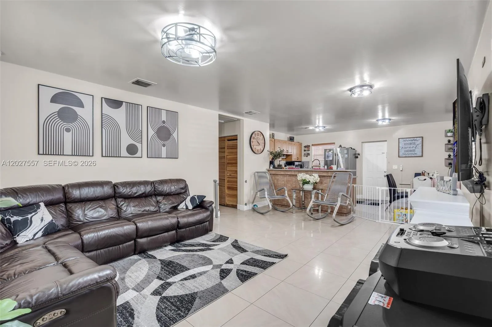 2986 NW 26th St, Miami FL 33142