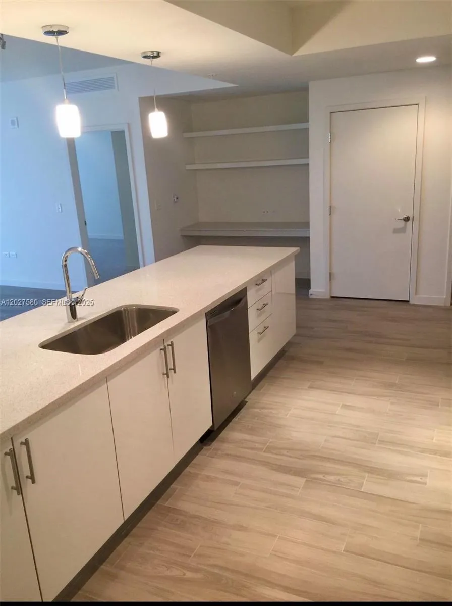 999 SW 1st Ave # 2005, Miami FL 33130