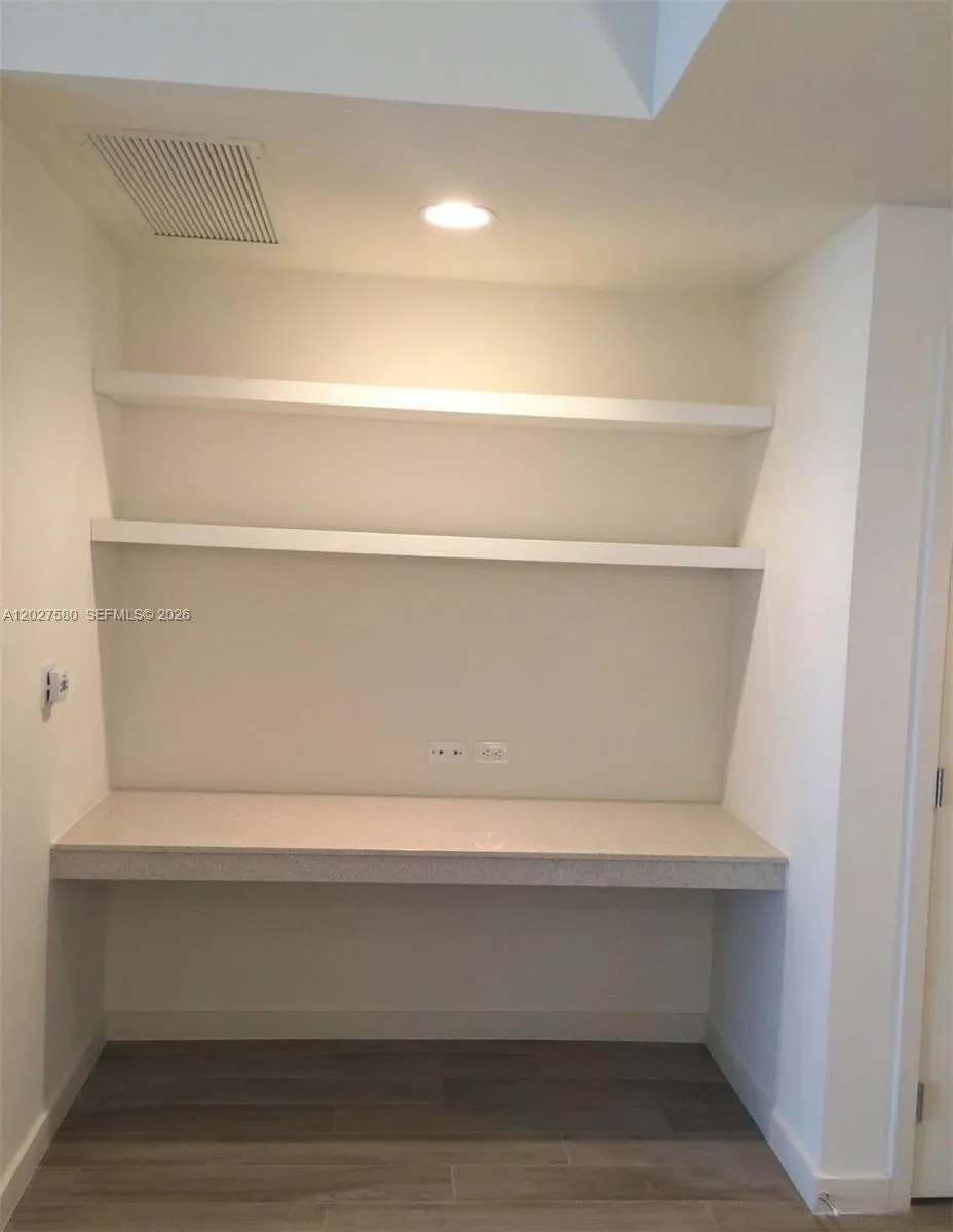 999 SW 1st Ave # 2005, Miami FL 33130