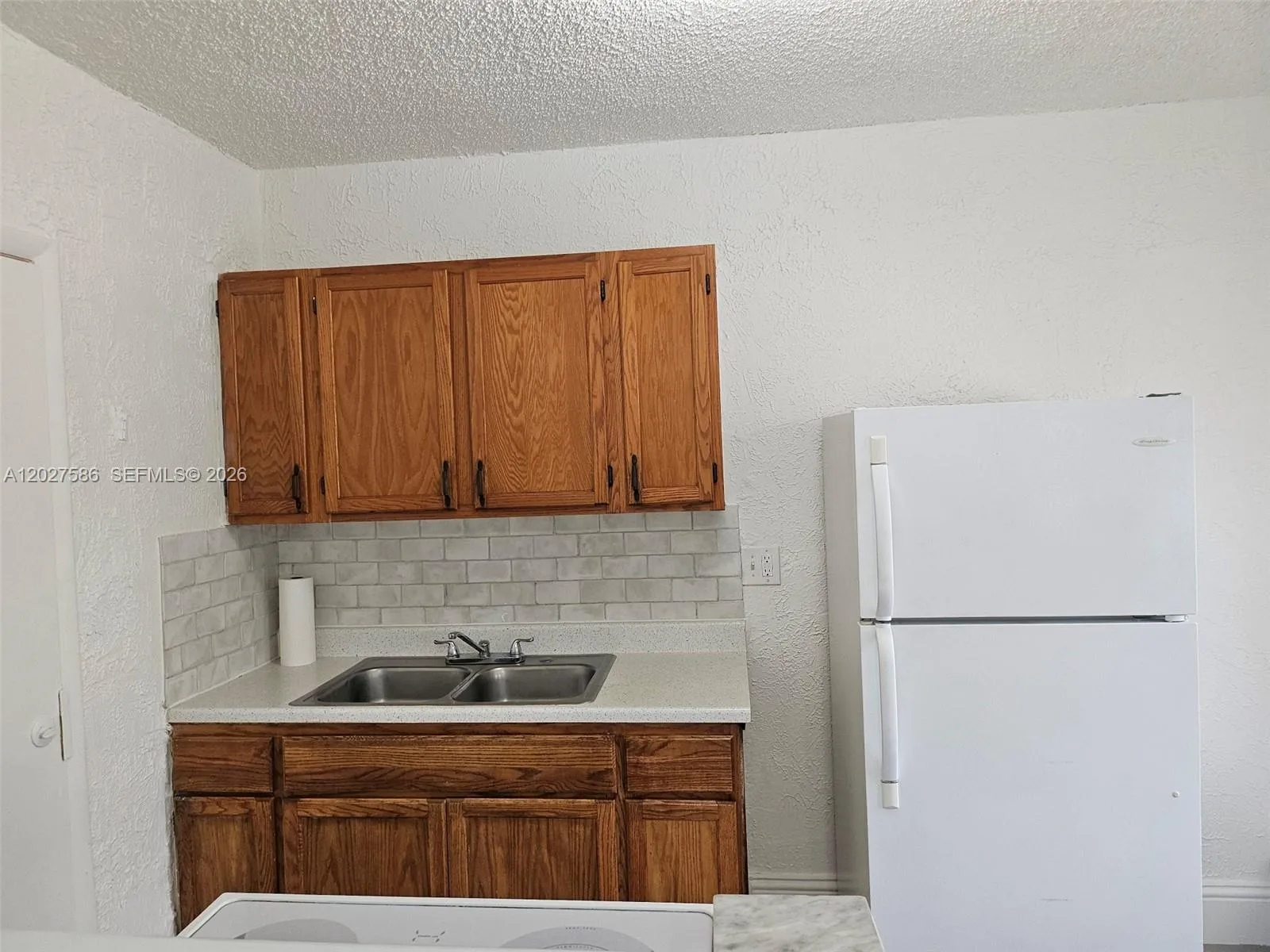 709 NE 4th Ct # 2, Hallandale Beach FL 33009