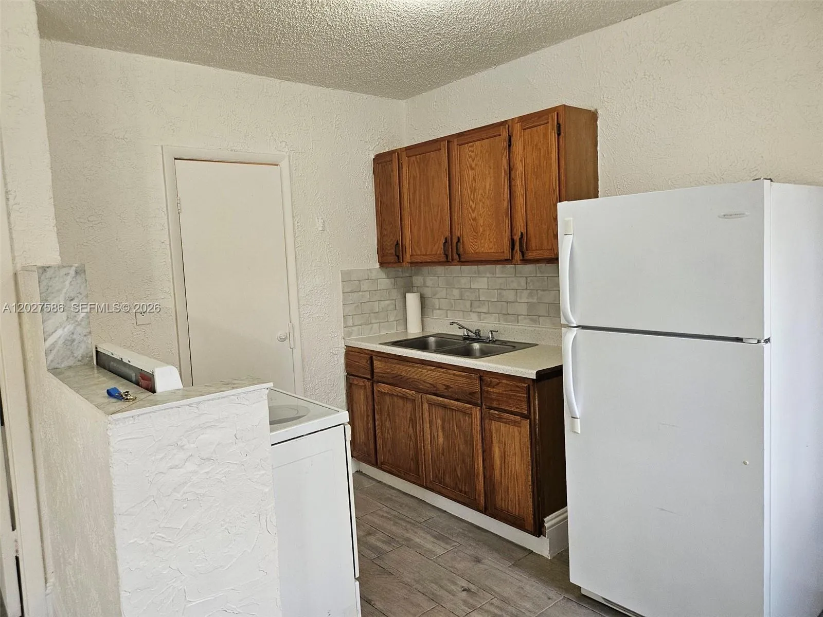 709 NE 4th Ct # 2, Hallandale Beach FL 33009