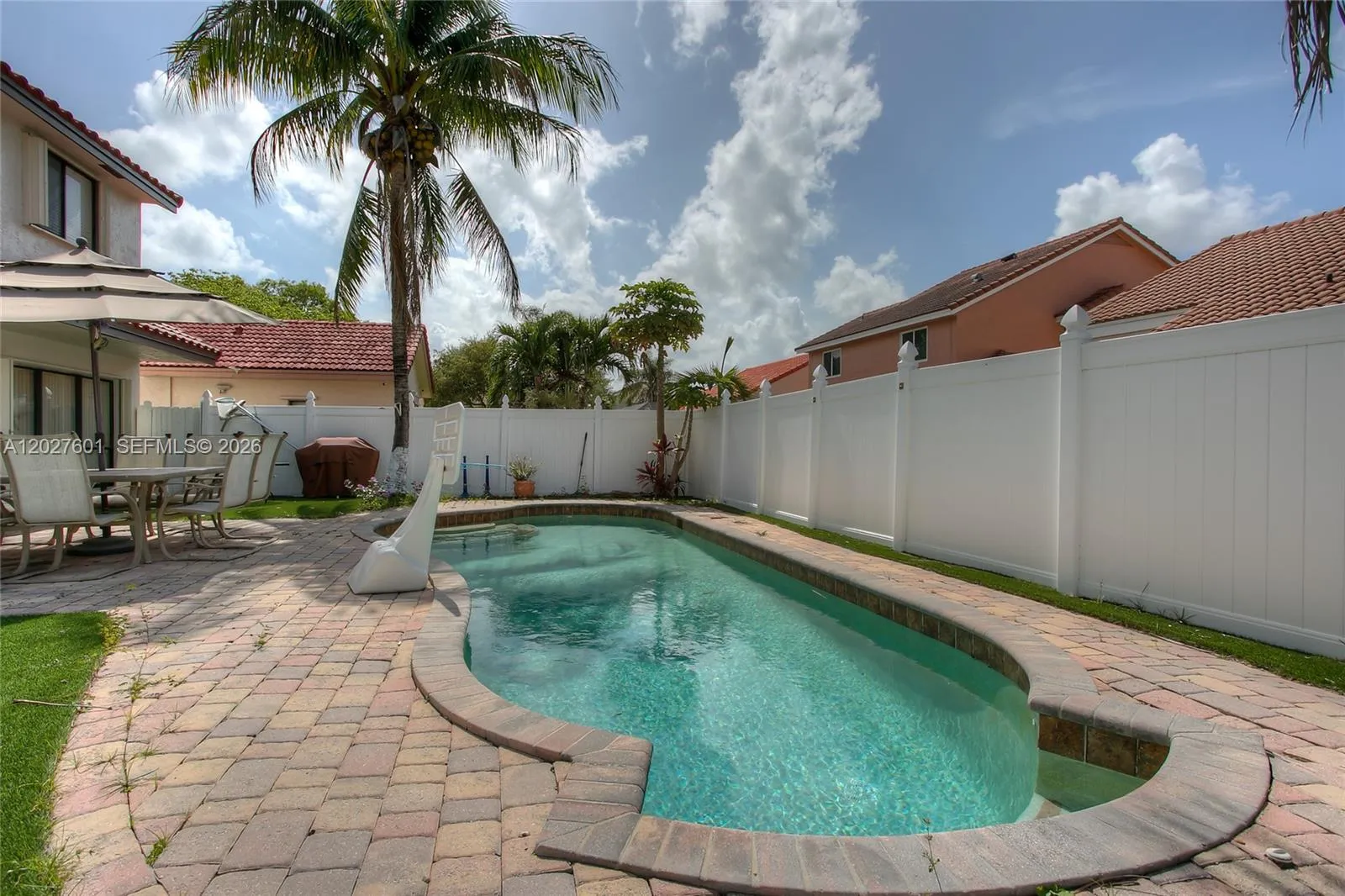 9521 NW 18th Mnr, Plantation FL 33322