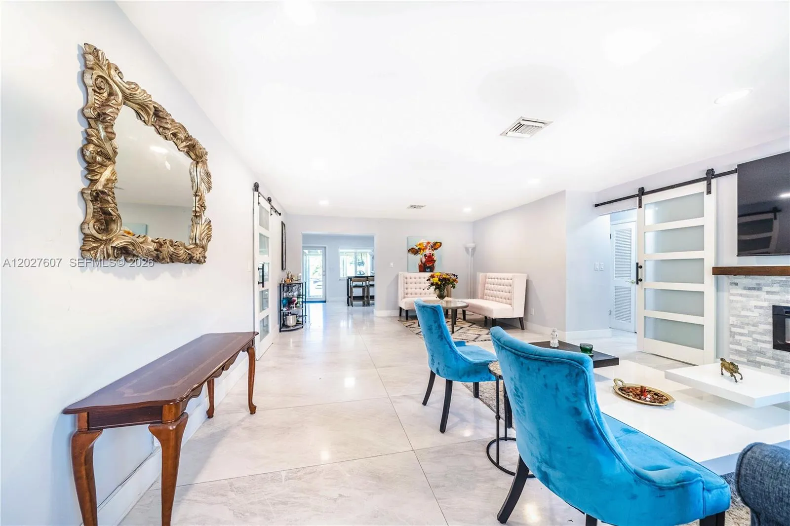 1101 NE 5th St, Hallandale Beach FL 33009