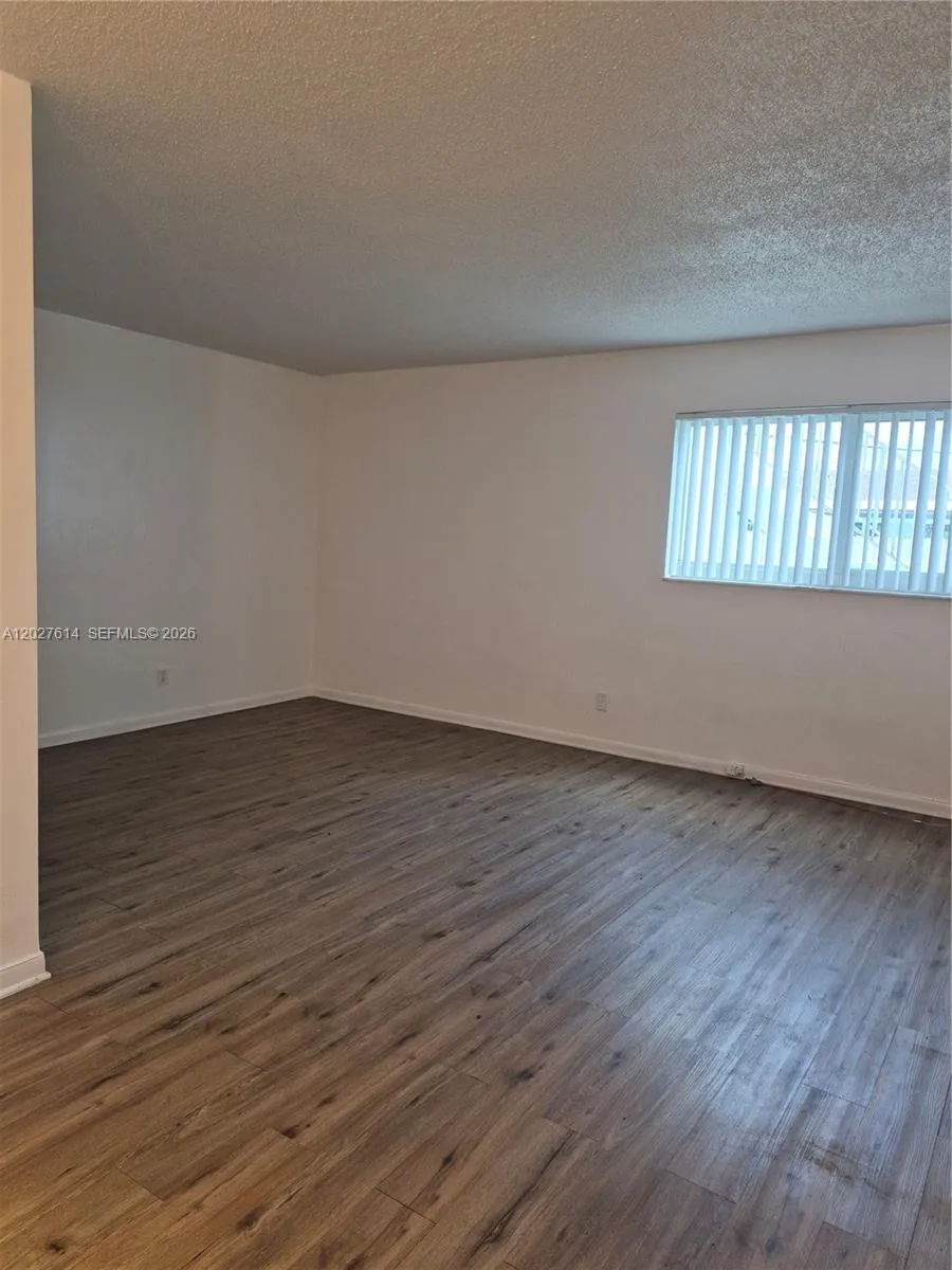 7041 Pembroke Rd # 2, Pembroke Pines FL 33023