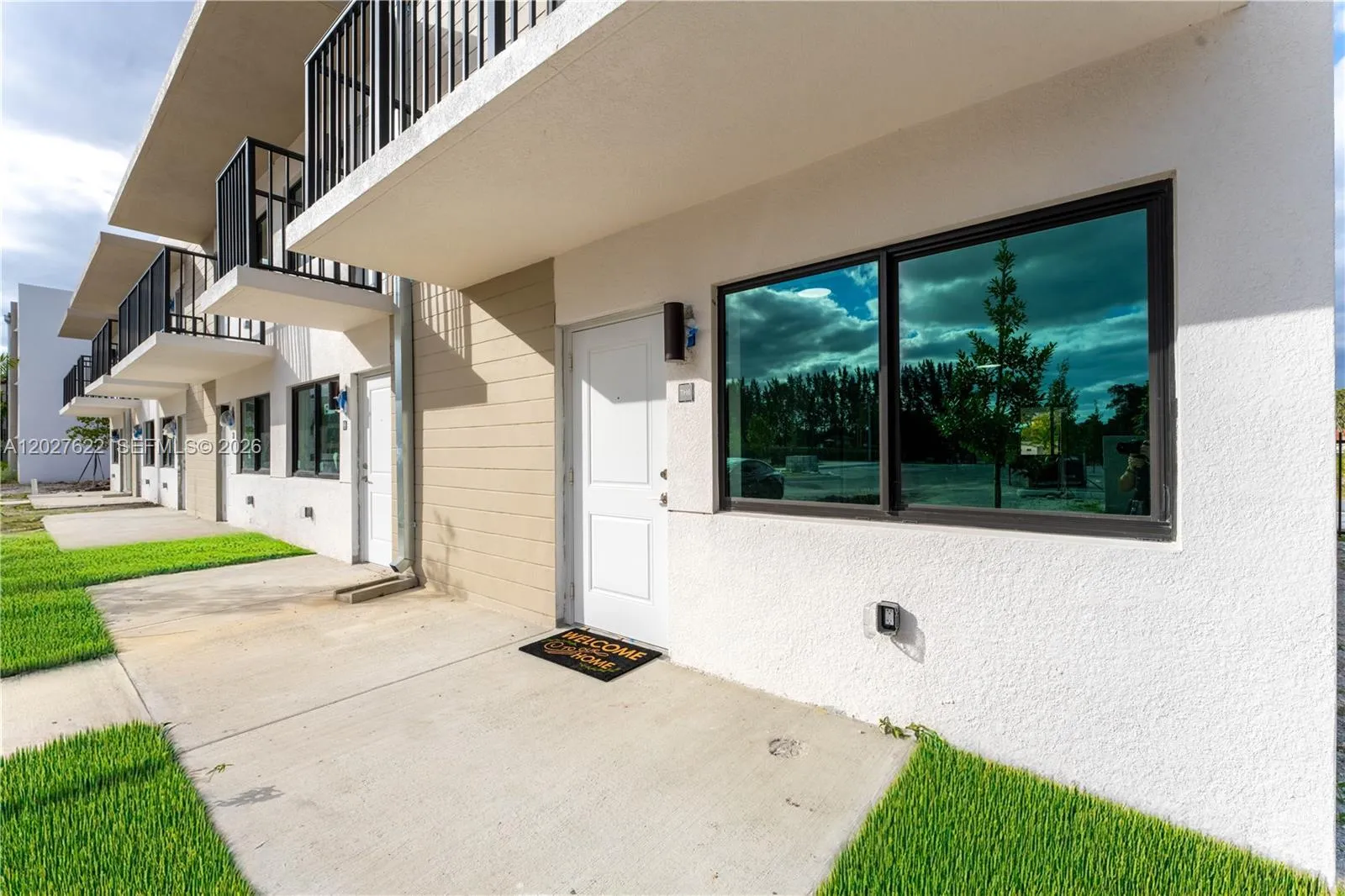 155 NW 160TH ST # 5, North Miami Beach FL 33169