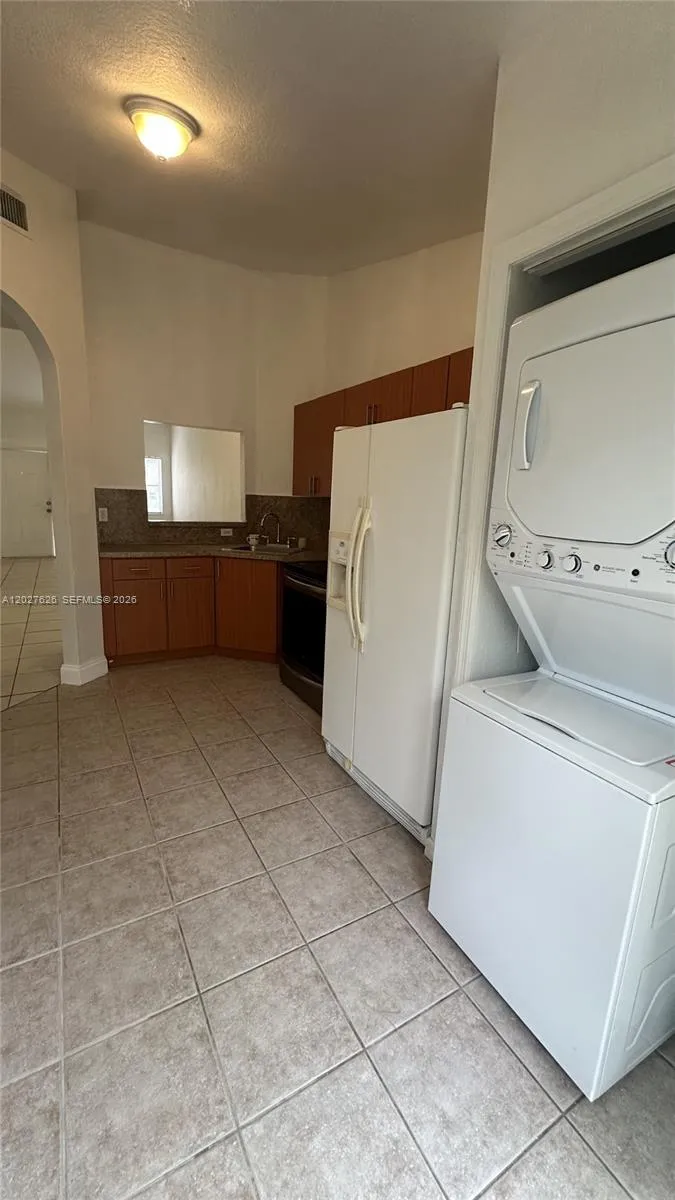 124 NE 13th Ave # 21, Homestead FL 33033