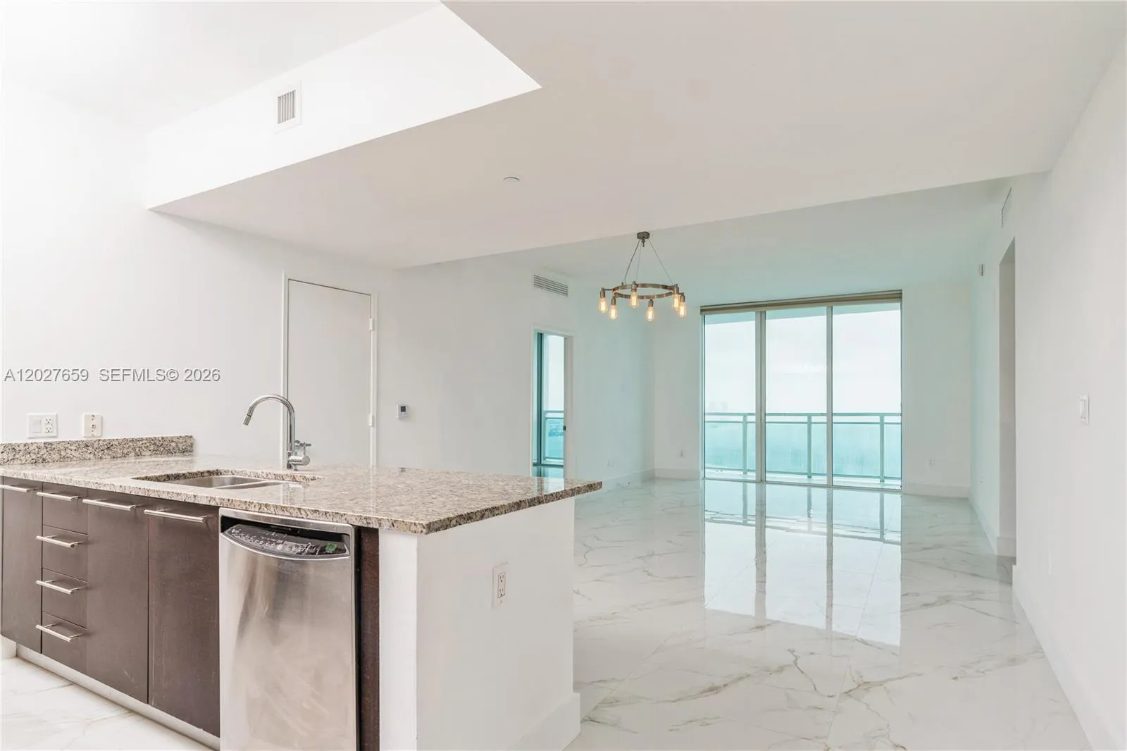 951 Brickell Ave # 3706, Miami FL 33131