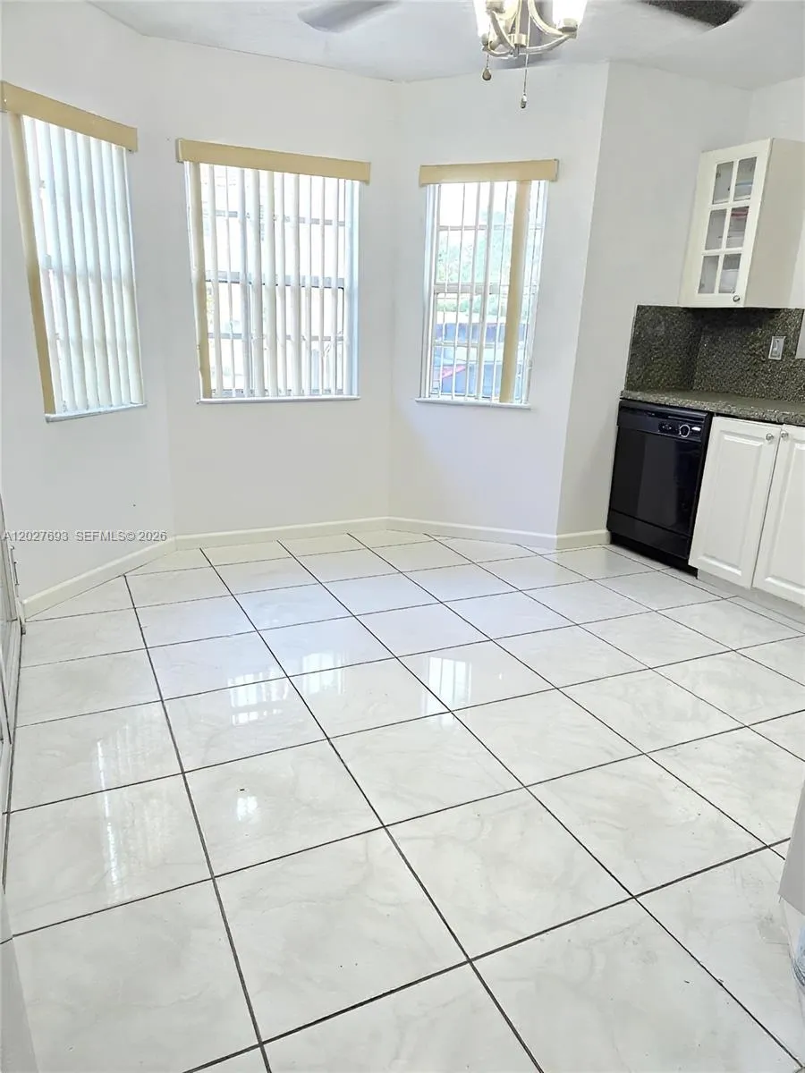 7255 NW 173rd Dr # 8, Hialeah FL 33015