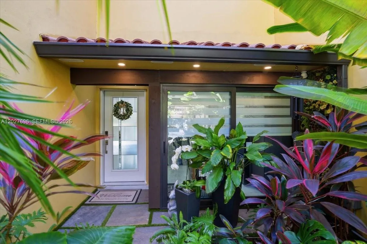 3629 Estepona Ave # 27, Doral FL 33178