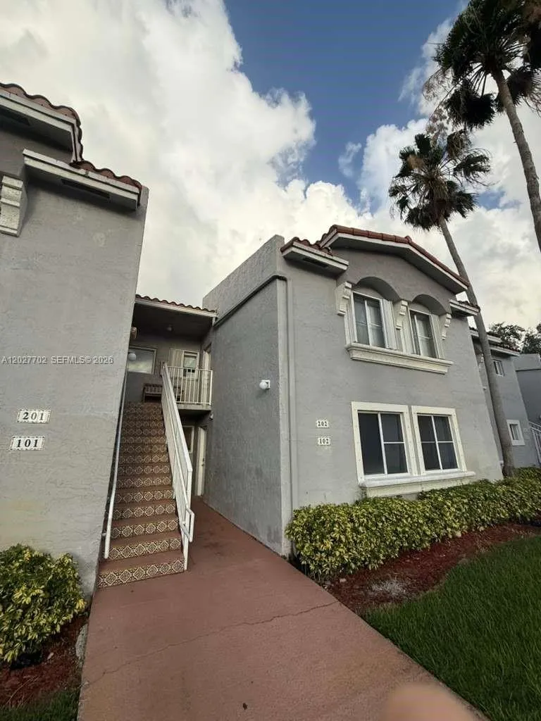 4704 NW 114th Ave # 1, Doral FL 33178