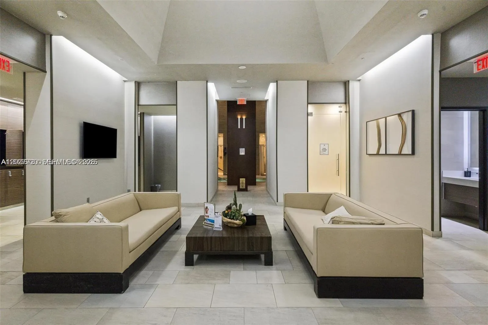 1800 S Ocean Dr # 4209, Hallandale Beach FL 33009