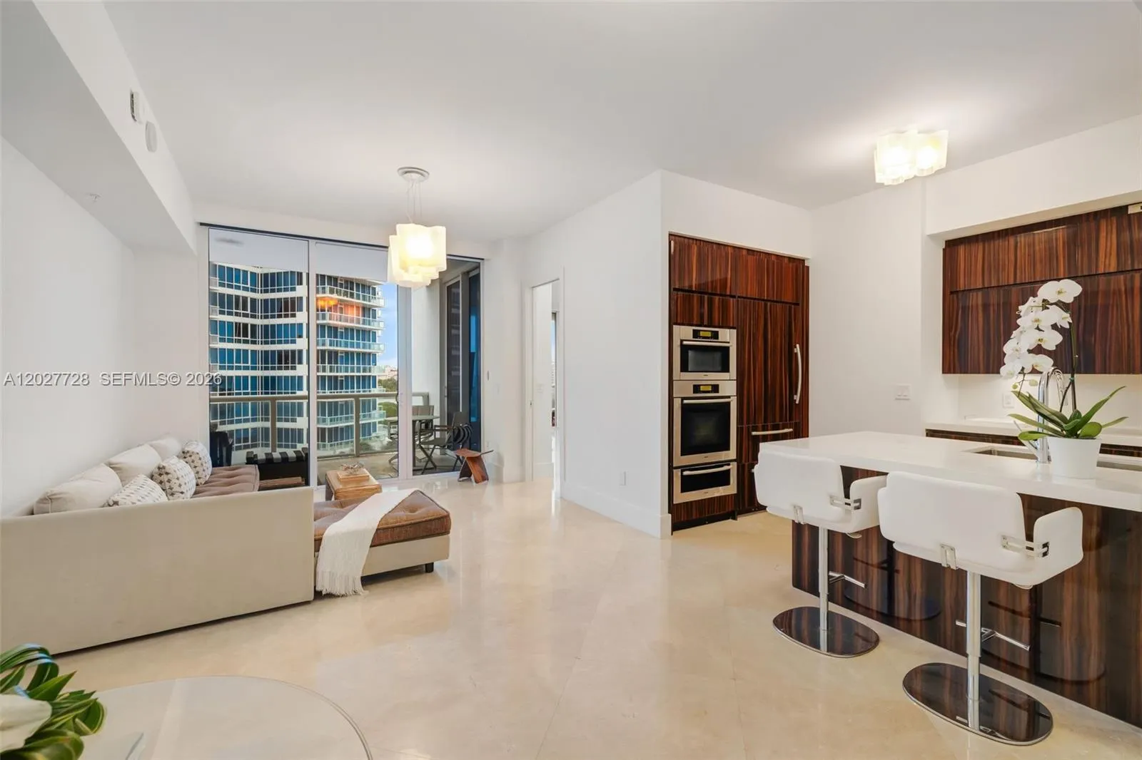 50 S Pointe Dr # 903, Miami Beach FL 33139