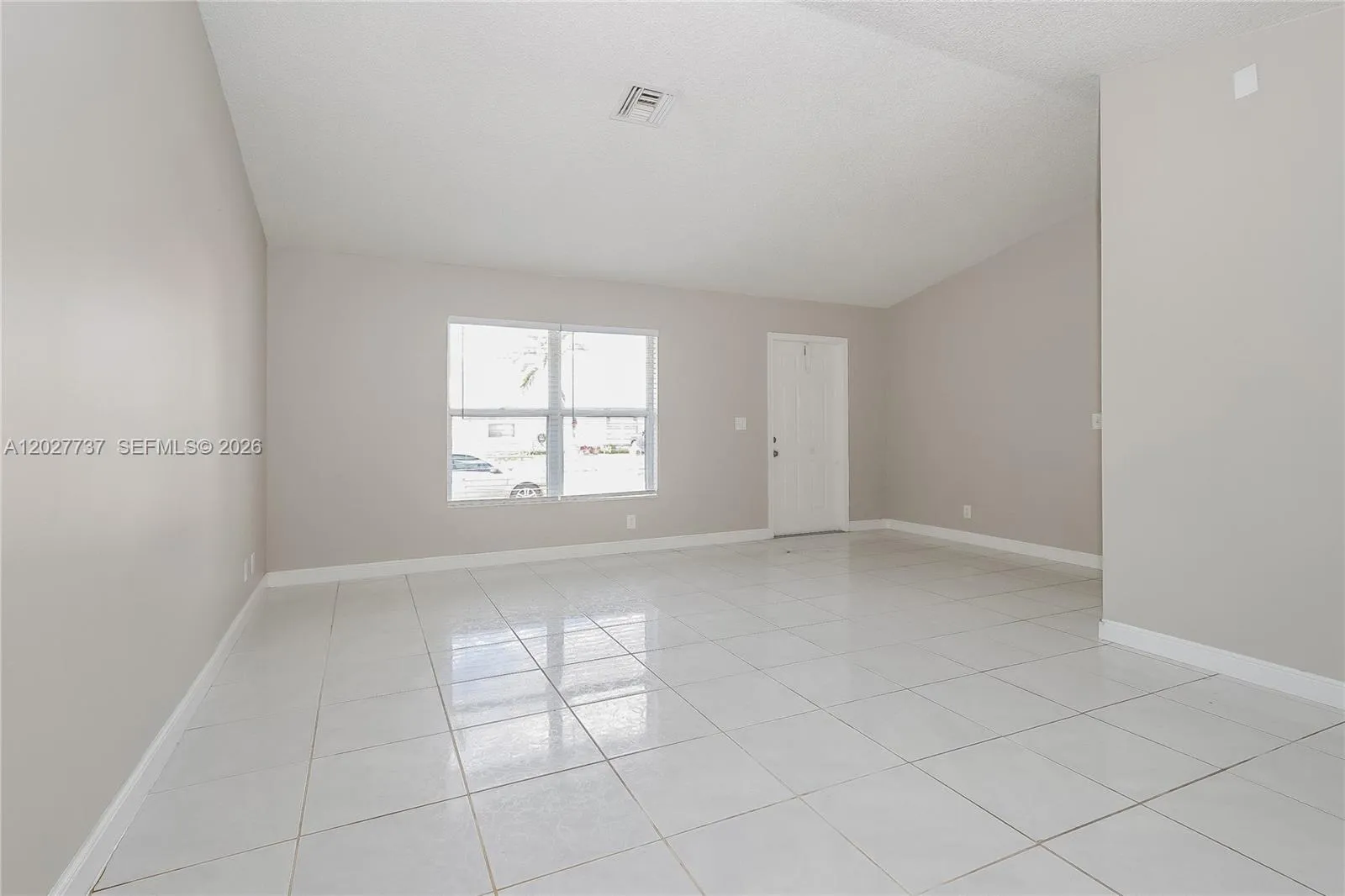 5200 Blueberry Hill Ave, Lake Worth FL 33463