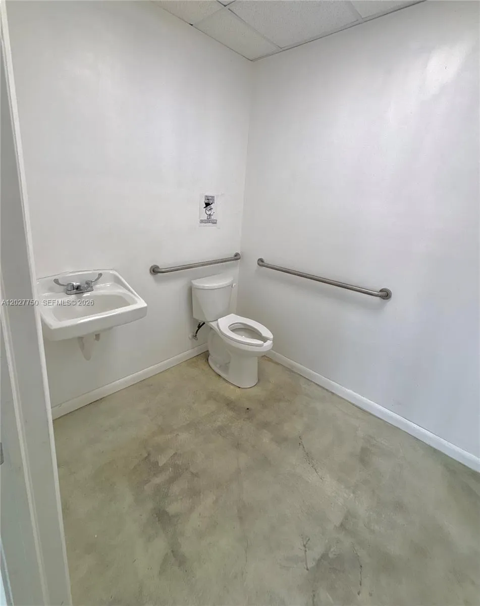 6741 SW 8th St # 6747, Miami FL 33144