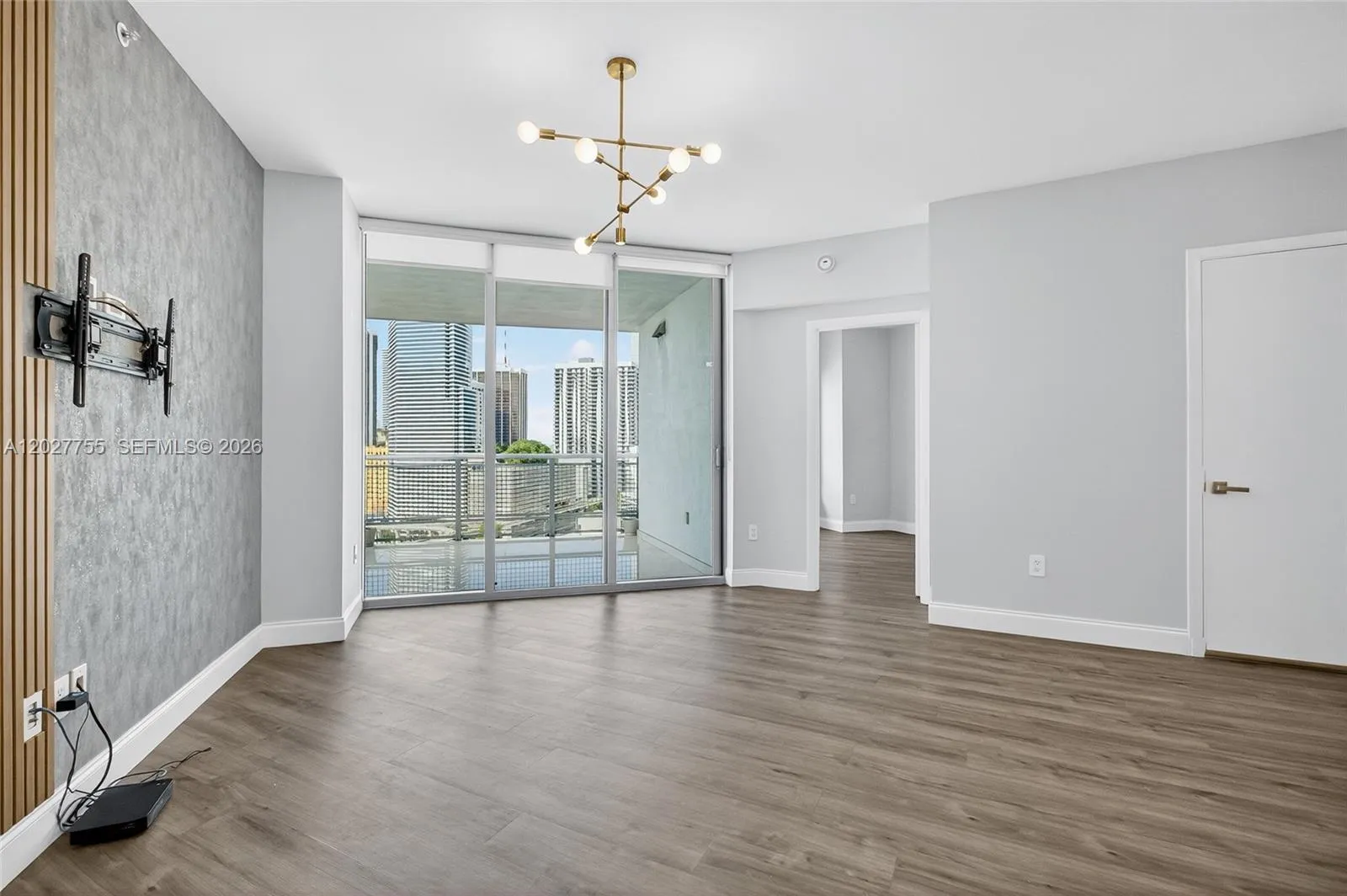350 S Miami Ave # 1705, Miami FL 33130