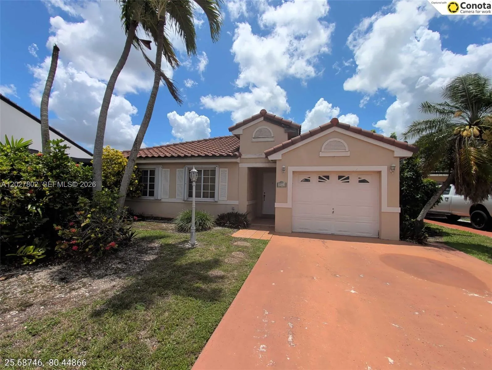 8462 SW 158th Ct, Miami FL 33193