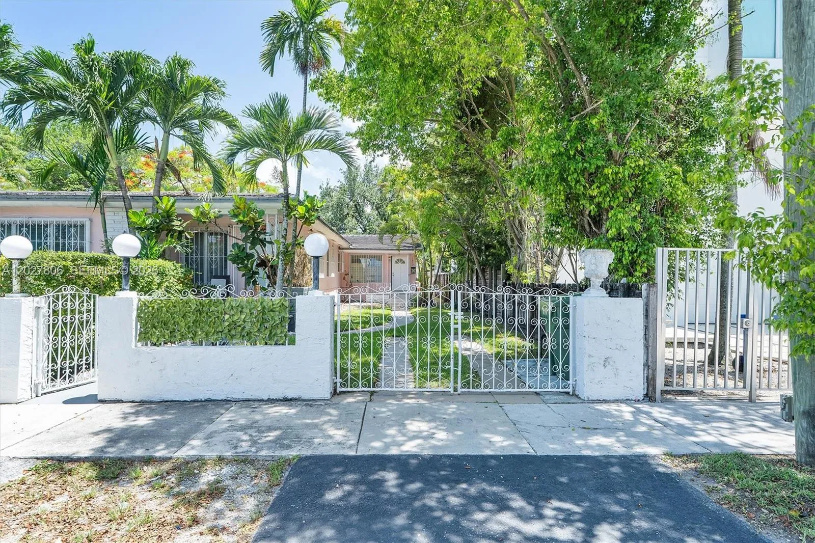 1612 SW 23rd St # 1612, Miami FL 33145